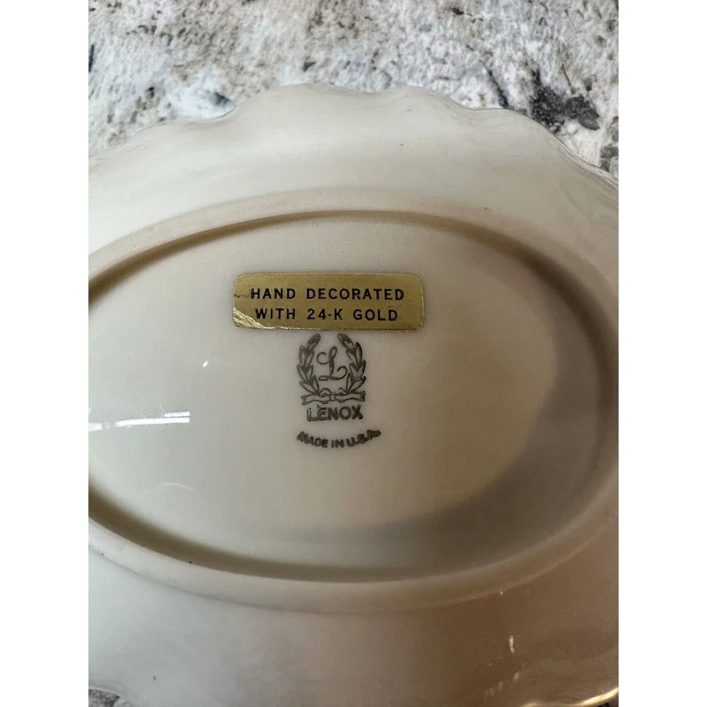 Vintage Lenox Hand Decorated With 24K Gold China Leaf Shaped Candy Dish